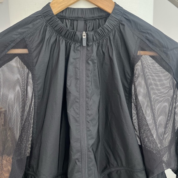 Lululemon With the Breeze Jacket - Picture 4 of 7